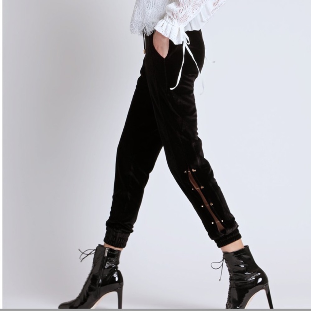 N12H Ida Velvet Pants